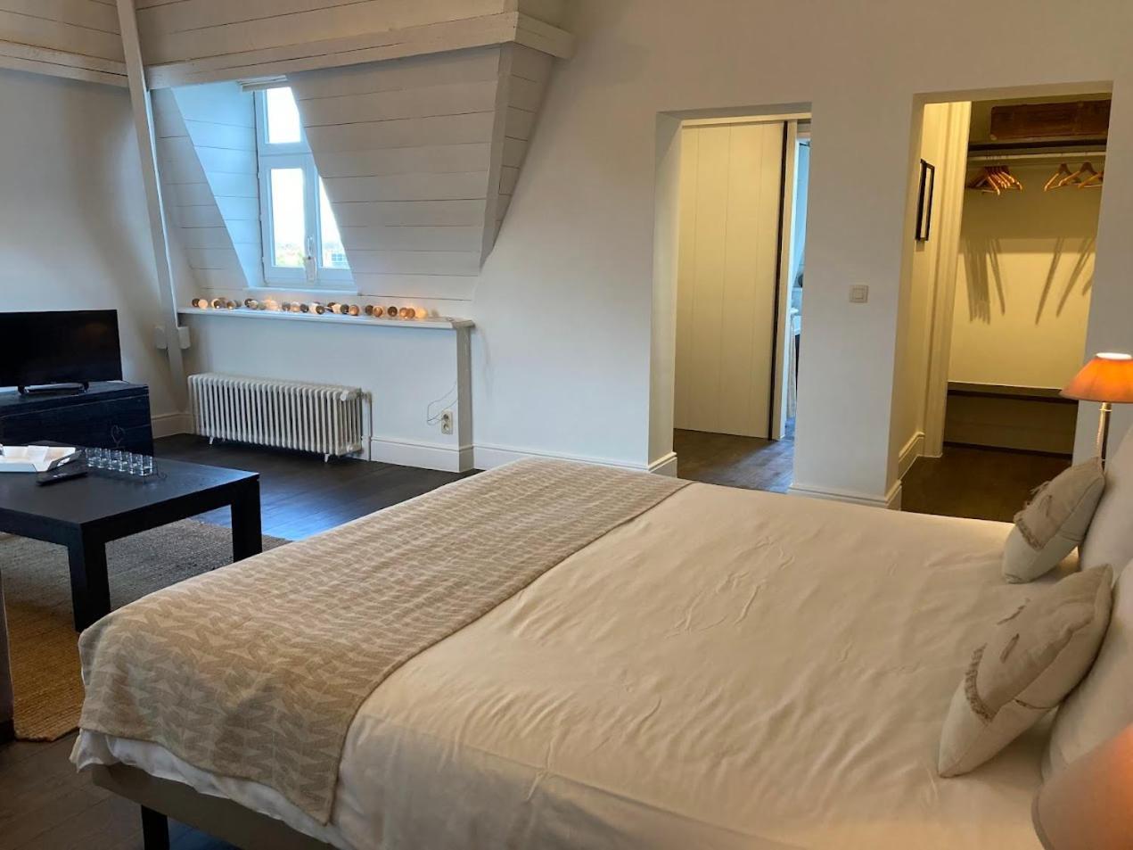 Chateau Lapin Suitekamer 5 * Brugge