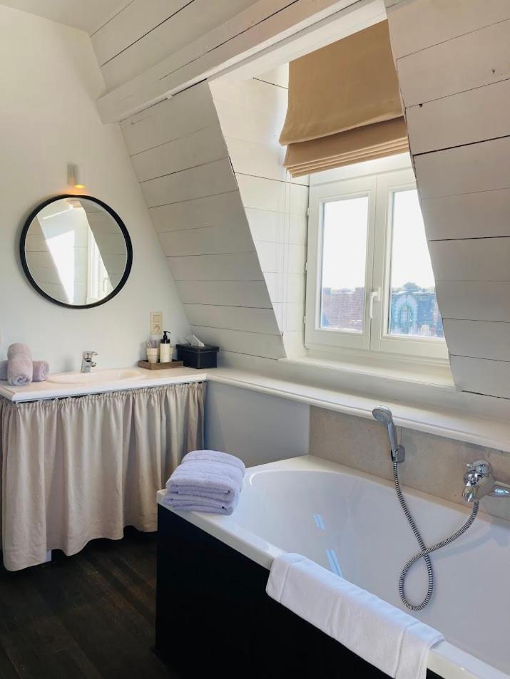 Bed & Breakfast Chateau Lapin Suitekamer 5 Brugge